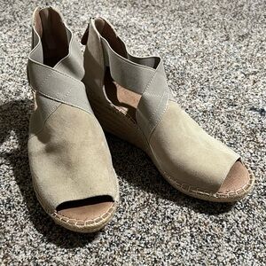 Gentle Souls Tan Wedge Sandals